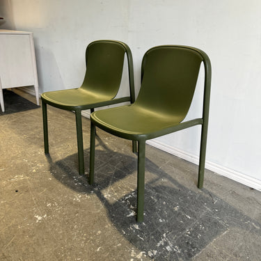 Blu Dot Indoor/ outdoor set of 2 Decade dining chairs