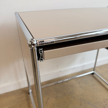 USM Haller Compact Desk with Pullout Tray - Beige