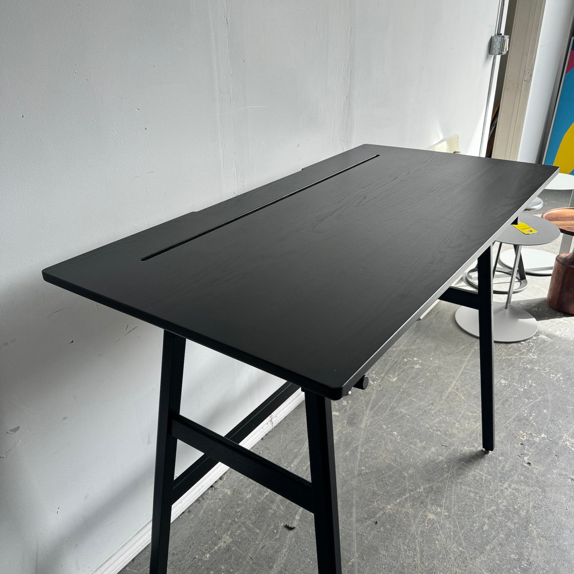 Artifox Standing Desk - Black Oak