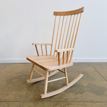 Smillow Design Solid Oakwood Classic Rocking Chair