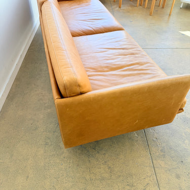 Design Within Reach Muuto Outline leather Sofa