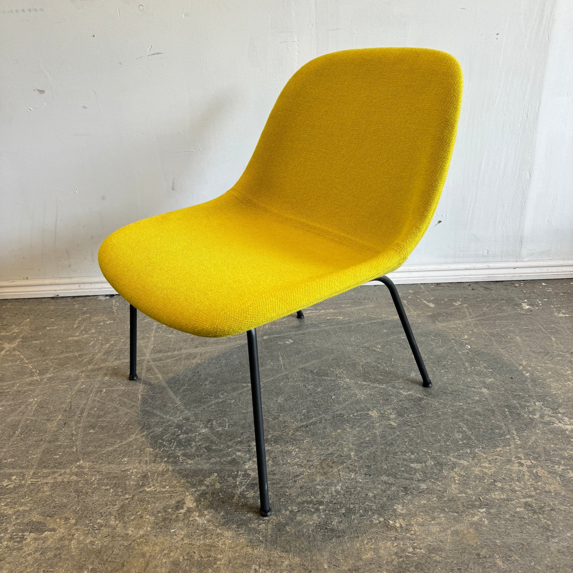 Design Within Reach Muuto Fiber Lounge Chair