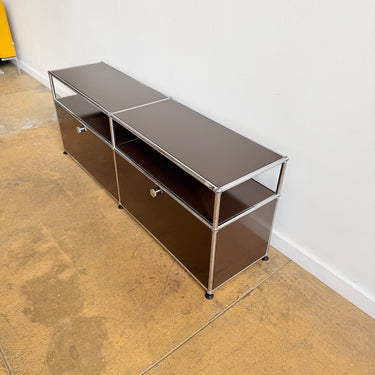 USM Haller 2X2 Media Console 22' - Brown
