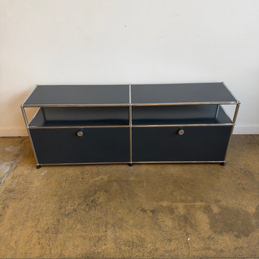 USM Haller 2X2 Console 22' - Anthracite