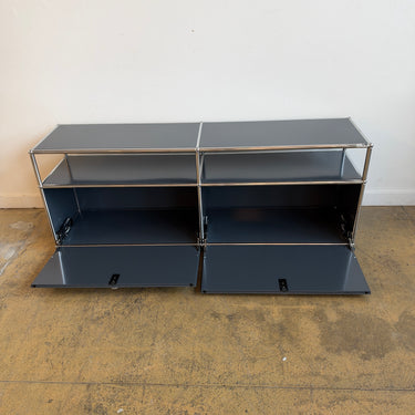USM Haller 2X2 Console 22' - Anthracite