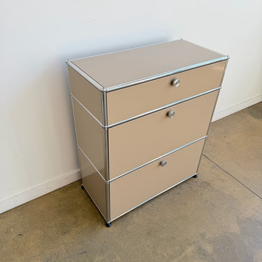 USM Haller 1X3 Vertical Fully Enclosed - Beige