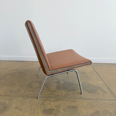 Hans J. Wegner Ch401 Airport Chair by Carl Hansen & Søn