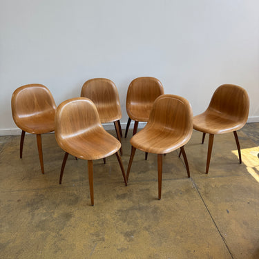 Gubi 3d Walnut wood dining chair - Set of 6