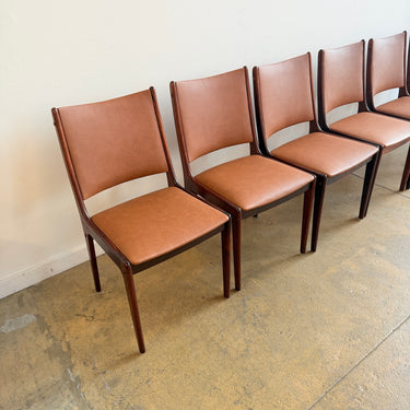 Danish Modern Johannes Andersen Rosewood chairs for Uldum Mobelfabrik.