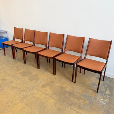 Danish Modern Johannes Andersen Rosewood chairs for Uldum Mobelfabrik.
