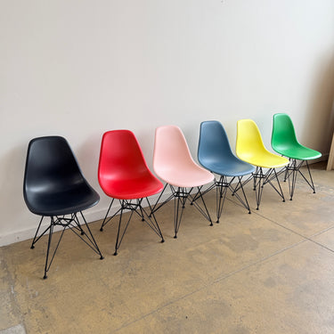 Authentic! Vitra Eames Assorted of 6 Color Dining Chairs