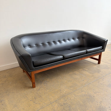 Danish Modern Lennart Bender “Corona” Leather Sofa for Ulferts