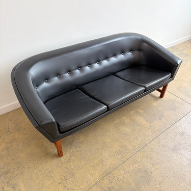 Danish Modern Lennart Bender “Corona” Leather Sofa for Ulferts