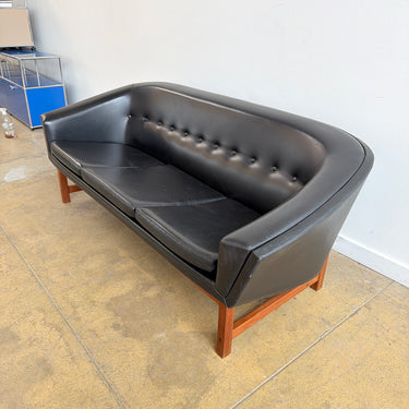 Danish Modern Lennart Bender “Corona” Leather Sofa for Ulferts