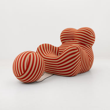 Authentic! B&B Italia La Mamma Up5 and UP6 Chair Series by Gaetano Pesce