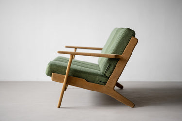 Danish Modern Hans J. Wegner GE290 sofa
