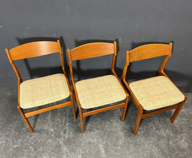Danish Modern Erik Buck Set of 6 Teak Dining Chaira
