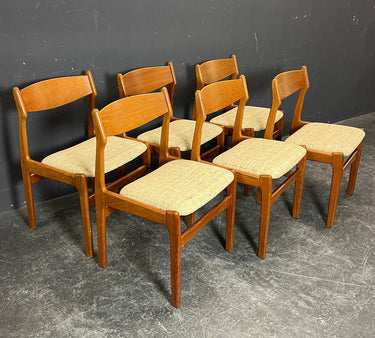 Danish Modern Erik Buck Set of 6 Teak Dining Chaira
