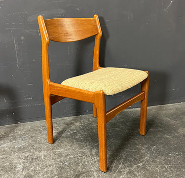 Danish Modern Erik Buck Set of 6 Teak Dining Chaira