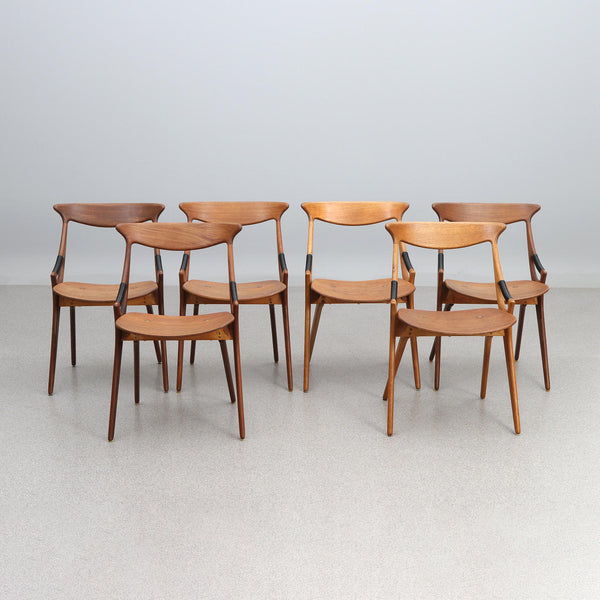 Rare! Danish Modern Arne Hovmand  Model 71 Teak chairs for Mogens Kold