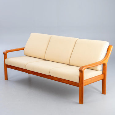 Danish modern Teak 3-Seater Sofa by Holstebro Møbelfabrik