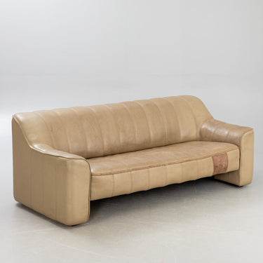 De Sede DS-44 Three-Seater in Buffalo “Neck” Leather