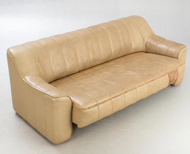De Sede DS-44 Three-Seater in Buffalo “Neck” Leather