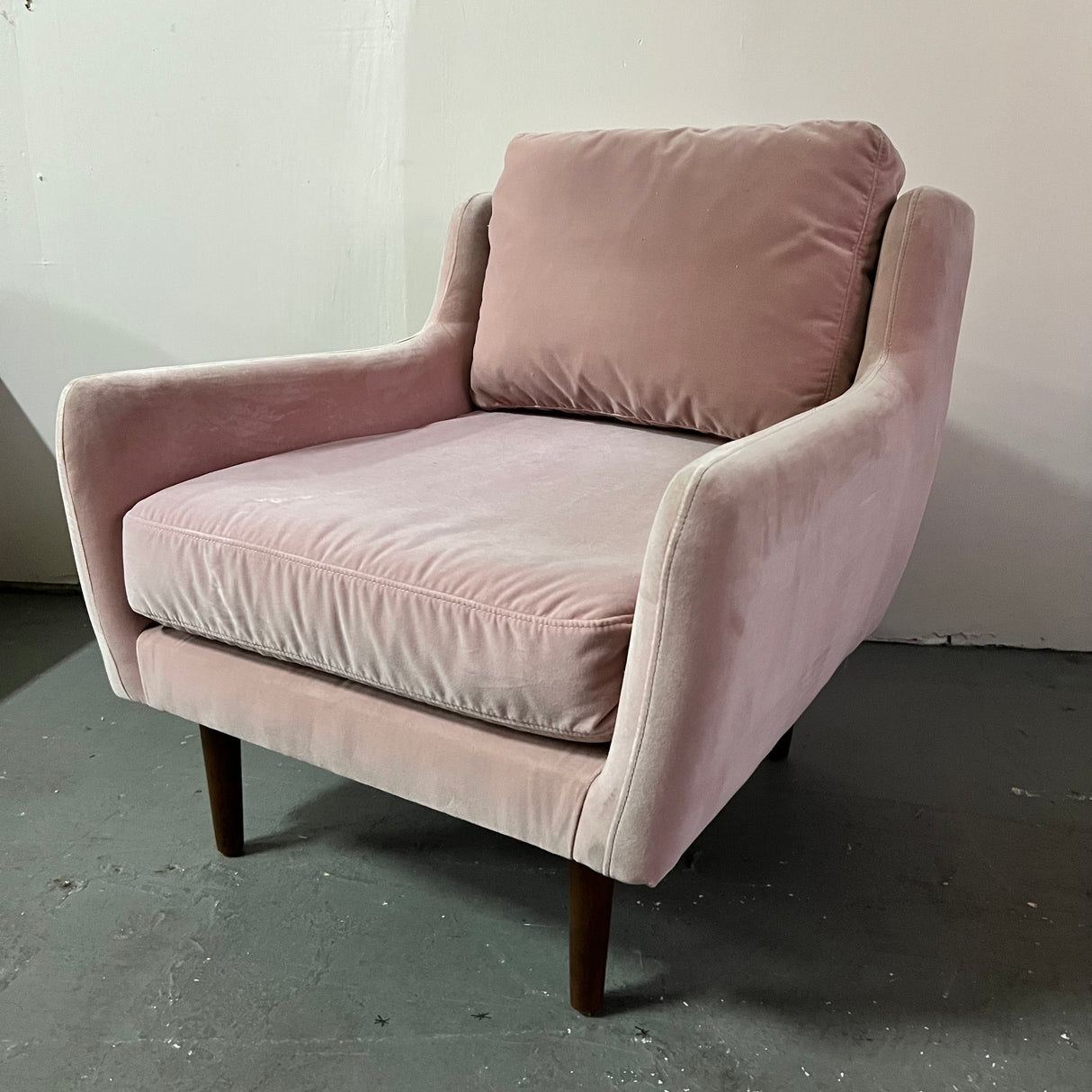 Article Matrix Modern Velvet Blush Pink lounge chair (Retail $650+)
