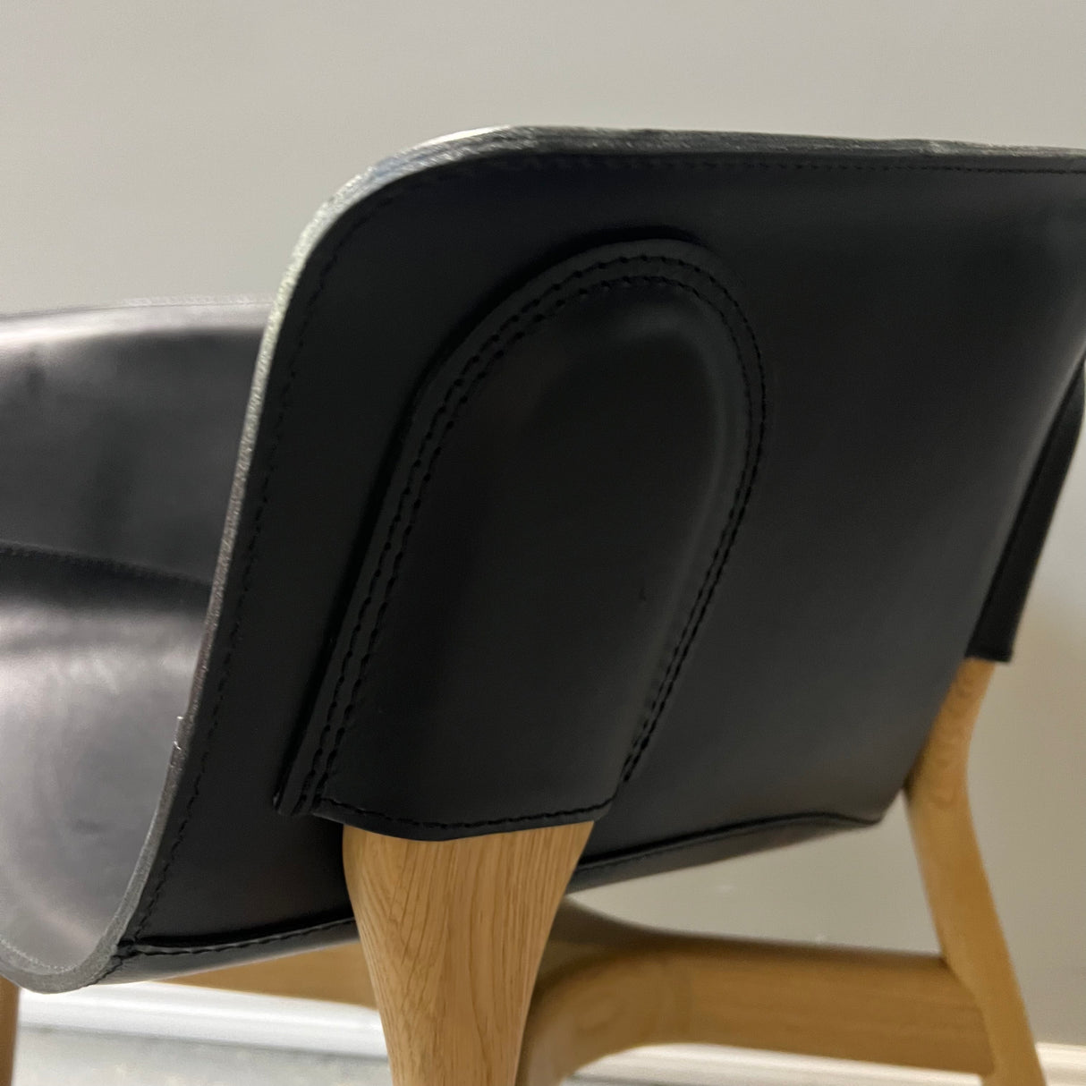 Hem Pocket Chair