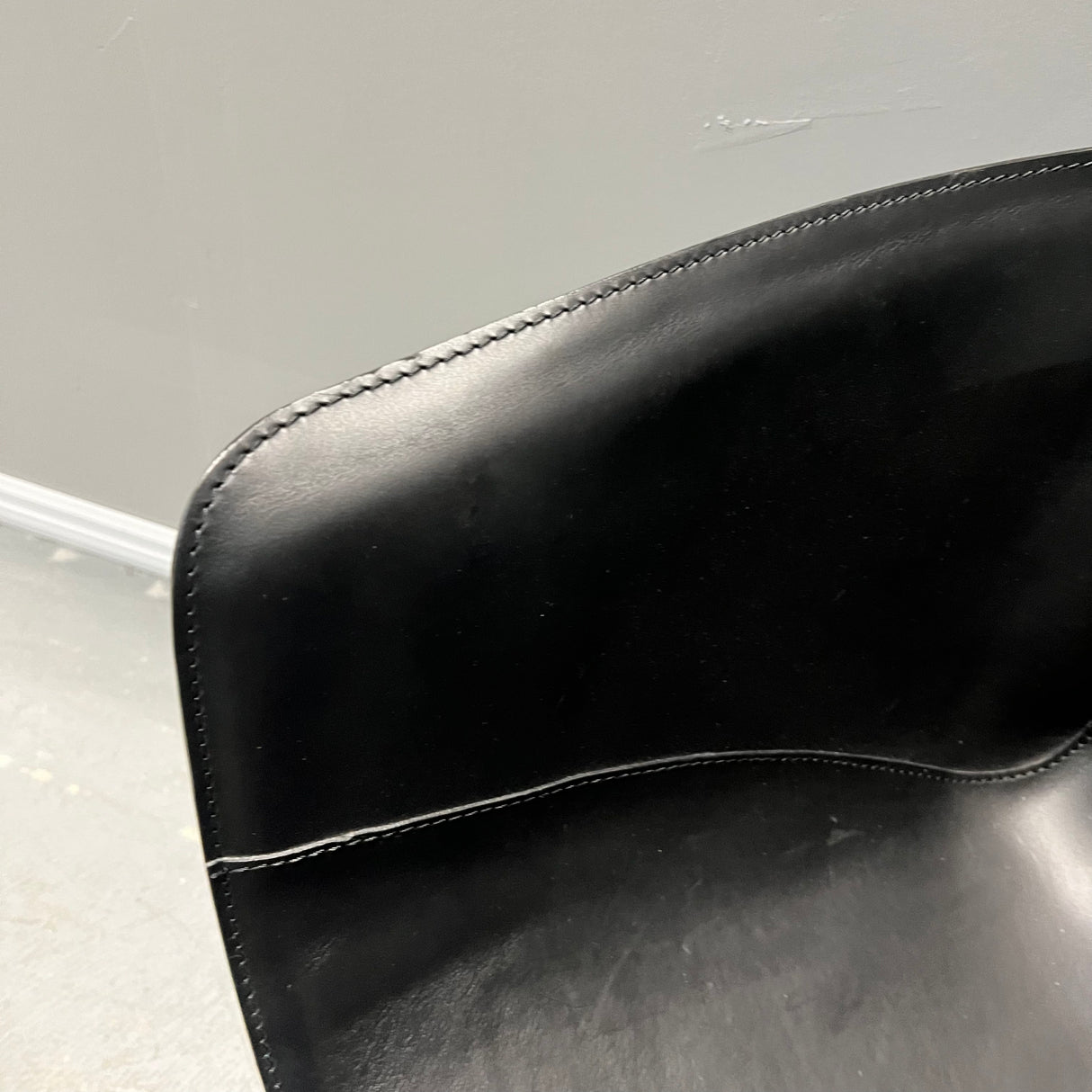 Hem Pocket Chair