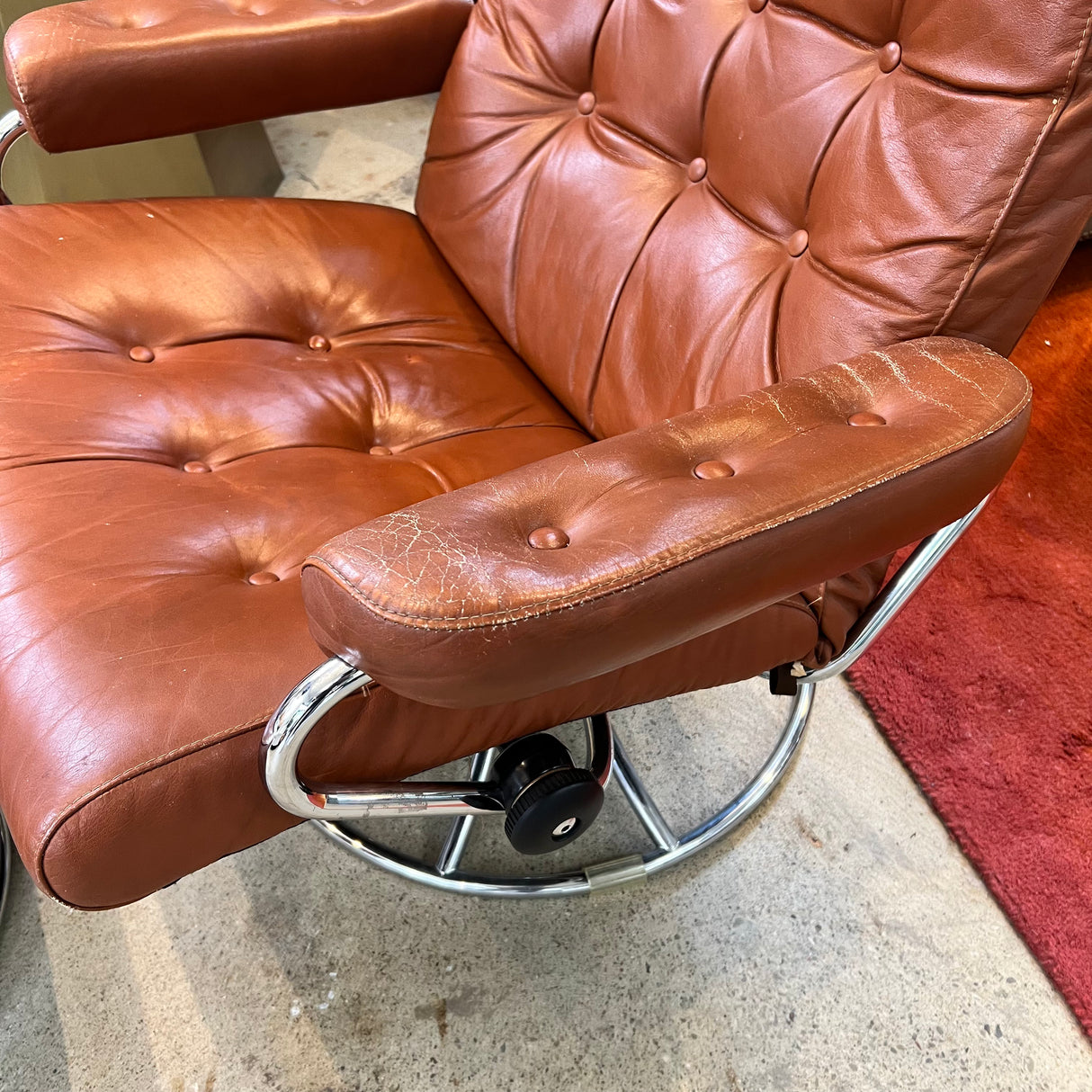 1970s Ekornes Stressless Leather Lounge Chair and Ottoman