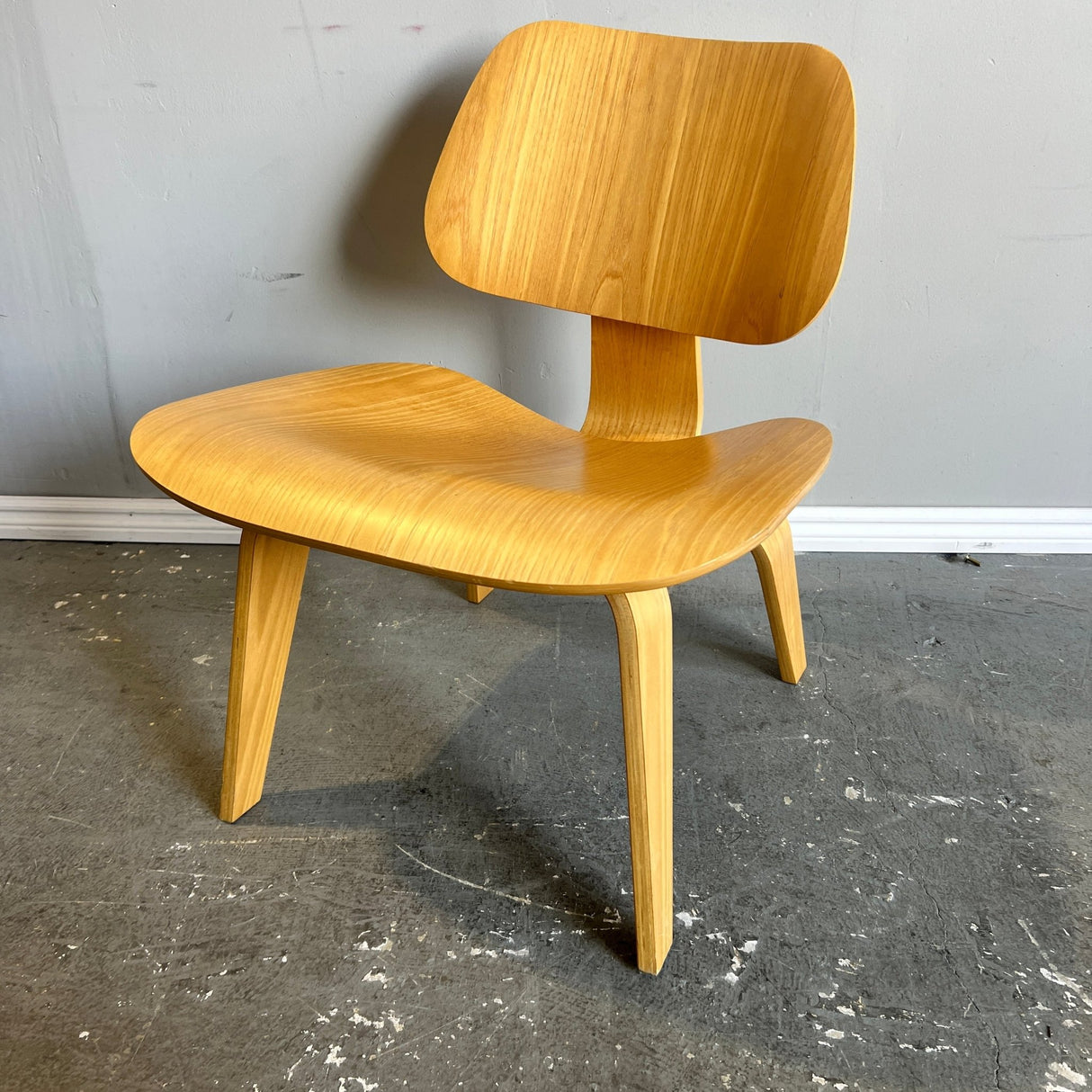 Authentic Herman Miller Eames Molded Plywood lounge chair - enliven mart