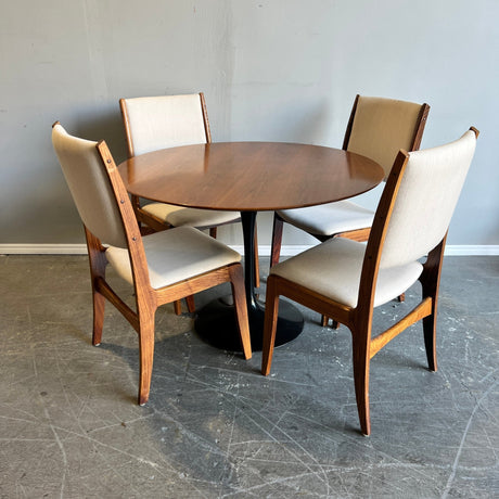 Authentic Knoll Eero Saarinen 42 dining table - enliven mart