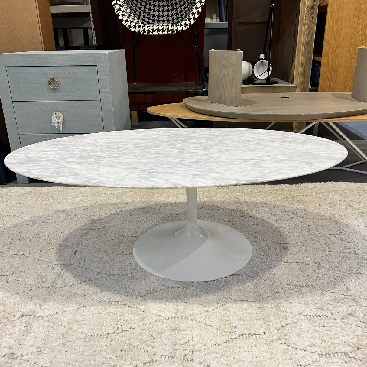 Authentic Knoll Eero Saarinen 42 oval marble coffee table - enliven mart