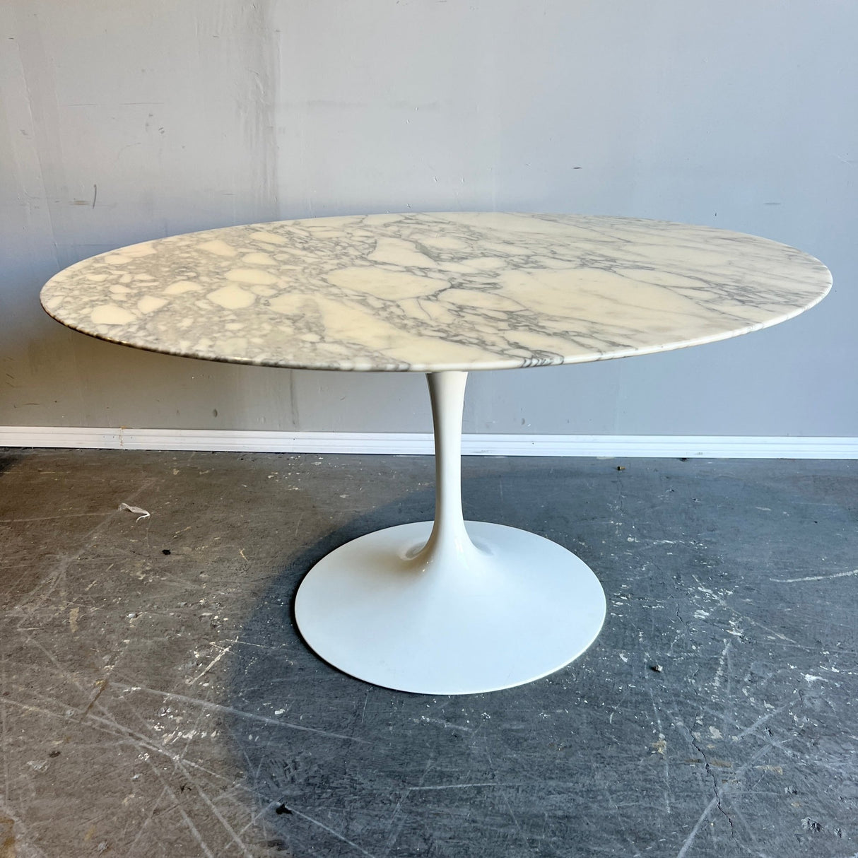 Authentic Knoll Saarinen 54' Marble Dining Table - enliven mart