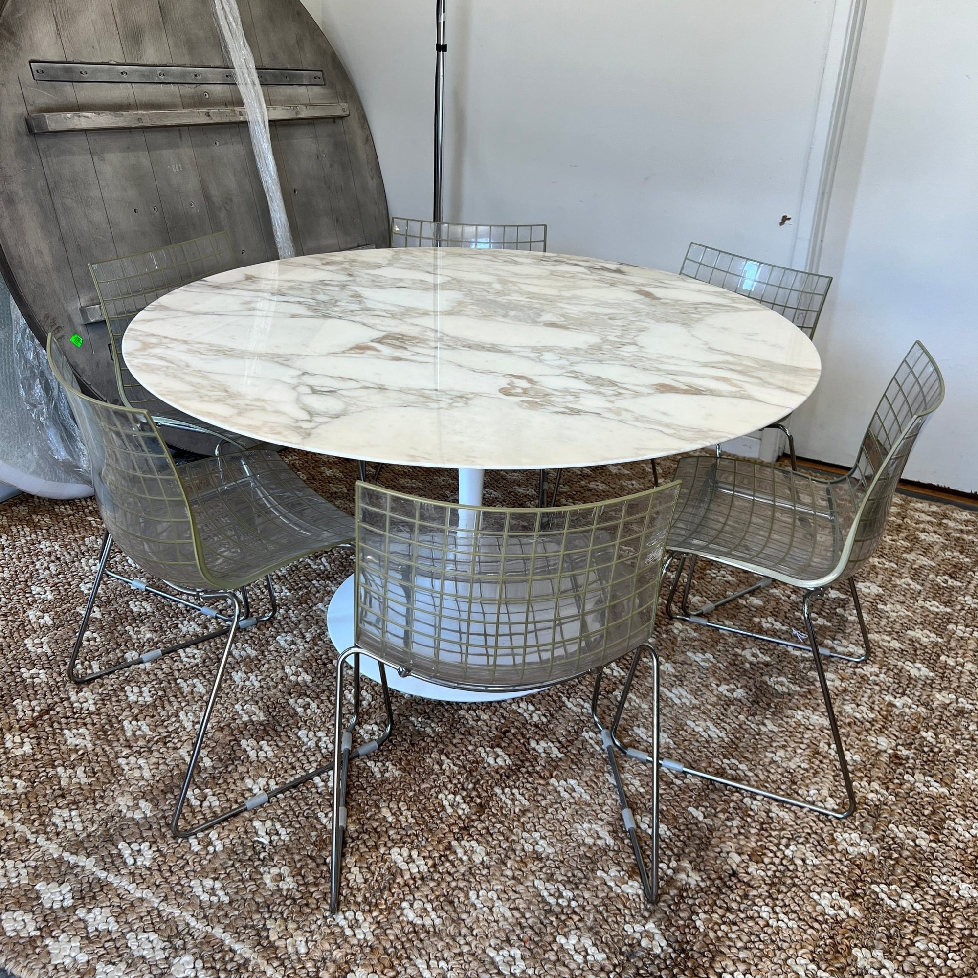 Authentic Knoll Saarinen 'Calacatta marble 60 Table - enliven mart
