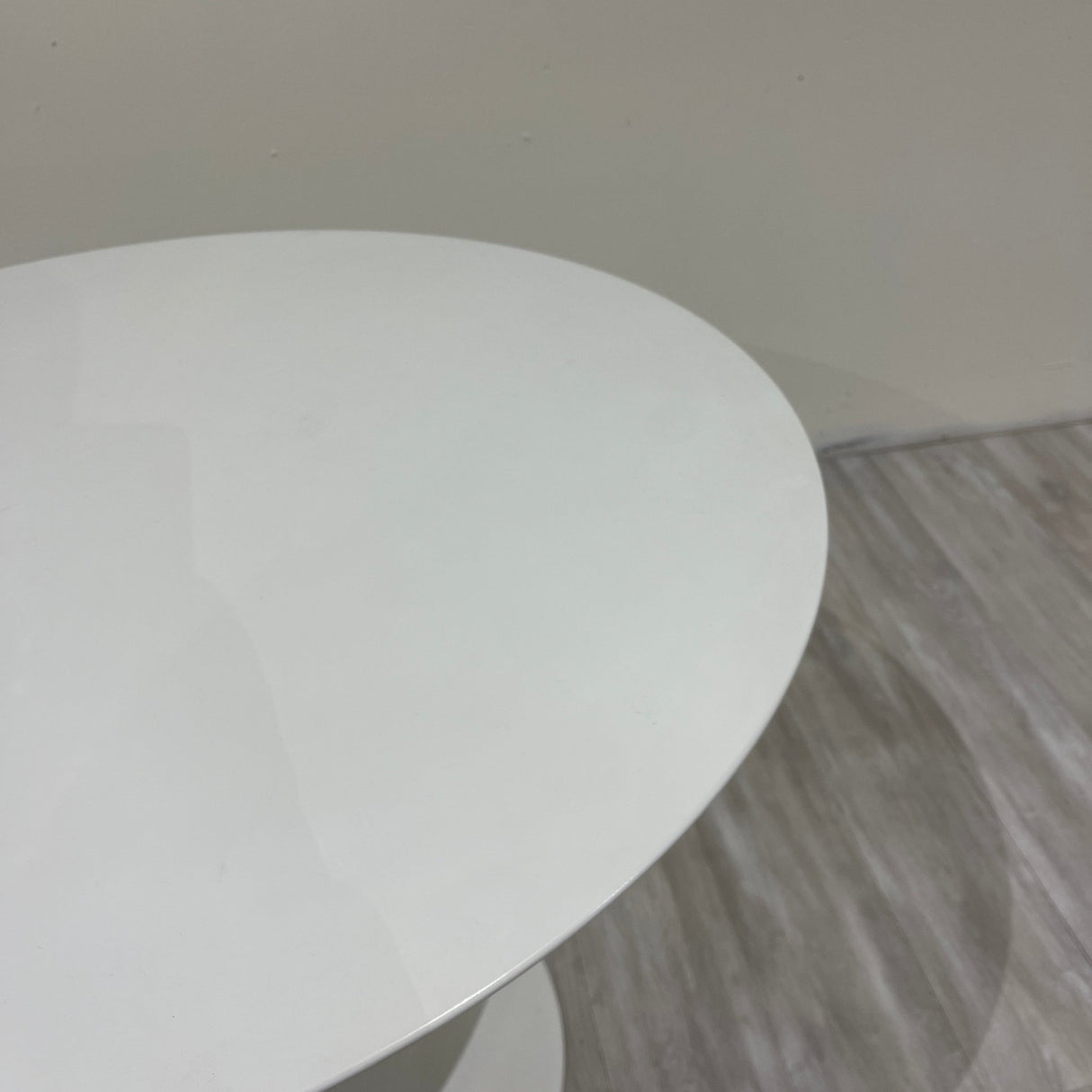 CB2 White circular dining Table - enliven mart