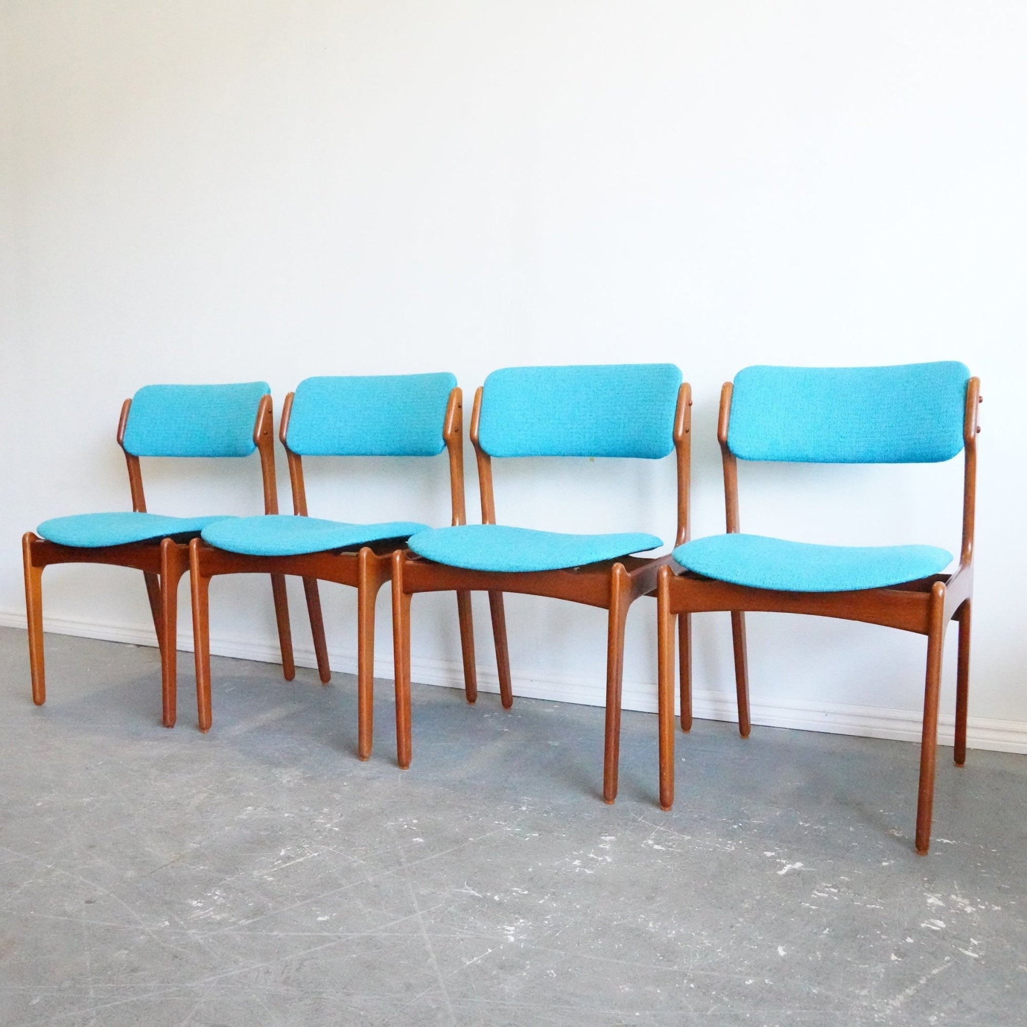 Danish set of 4 dinings chairs in teak and blue fabric, Erik BUCH - 1960s - enliven mart