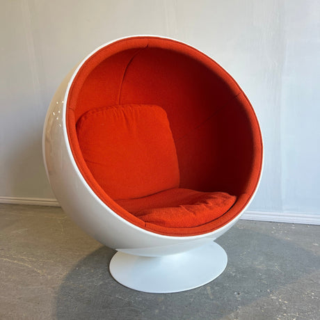 Eero Aarino Style Space Age Ball Chair - enliven mart