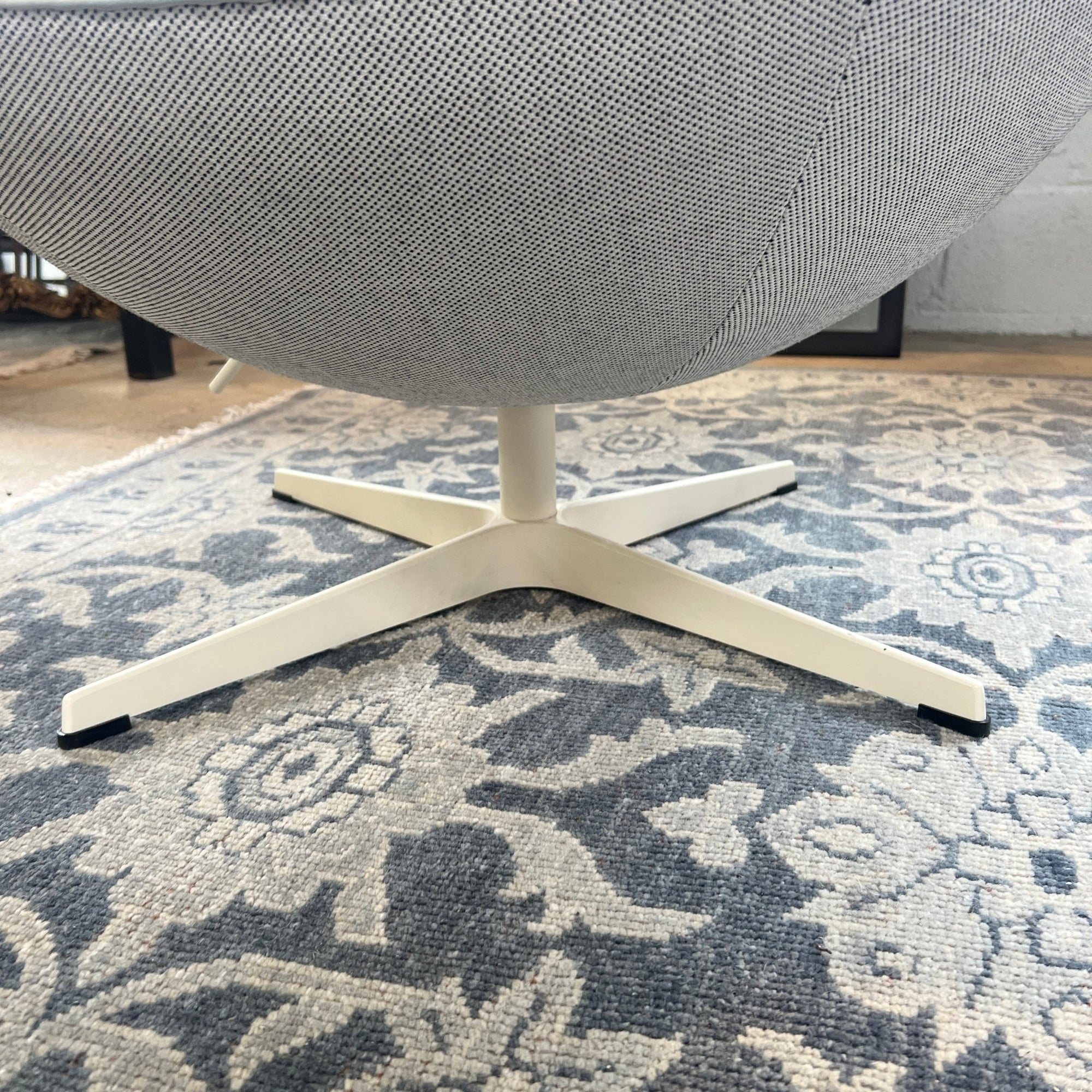 Fritz Hansen Authentic Arne Jacobsen Egg chair by Design Within Reach - enliven mart