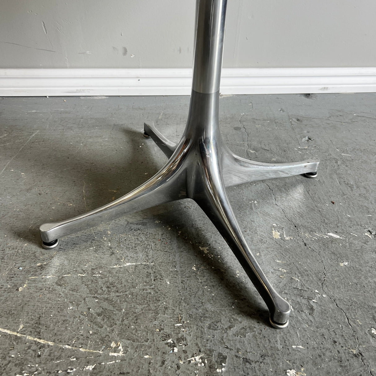 Herman Miller George Nelson Swag Leg Pedestal Coffee Table - enliven mart