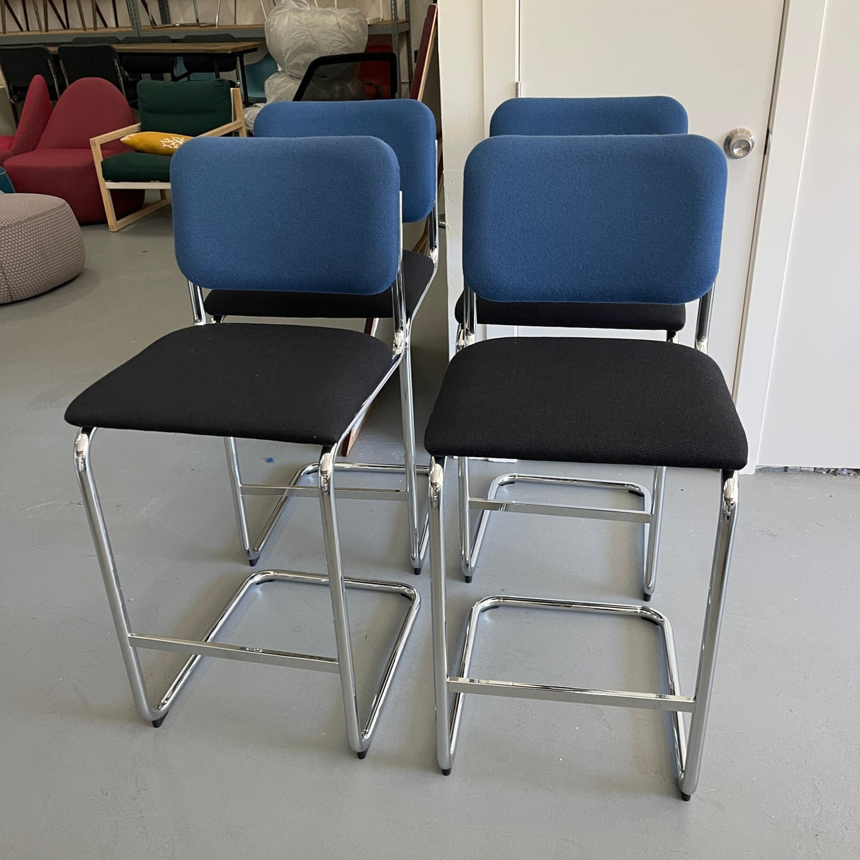 Knoll Cesca Stool Upholstered Seat & Back (Set of 4) - enliven mart