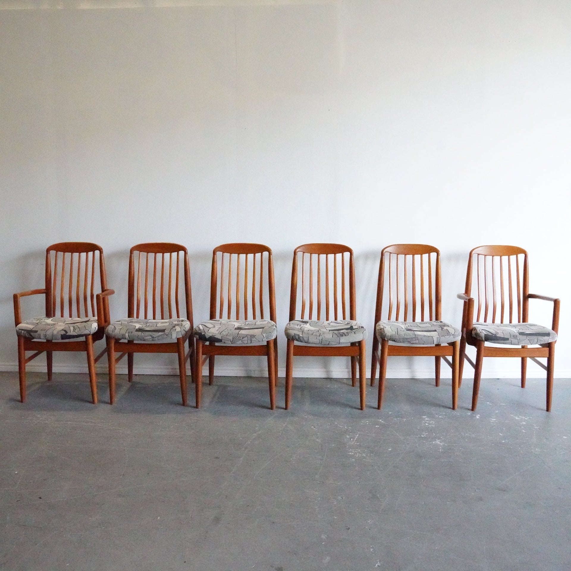Mid Century Modern (Set of 6) teak dining chairs by Benny Linden