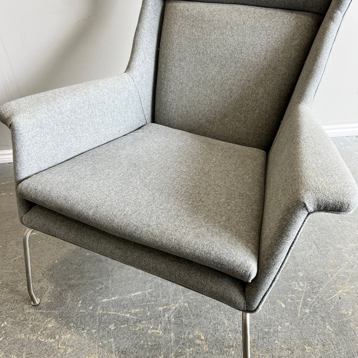 Room and Board Aidan Lounge chair Lighter Gray - enliven mart